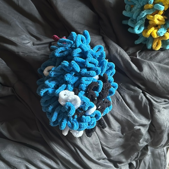 off the hook smiley face and cookie monster discontinued loop yarn - Picture 1 of 4